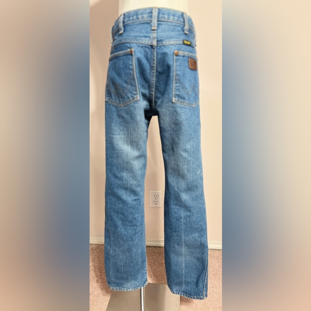 Vintage Wrangler Blue Jeans - Picture 2 of 4